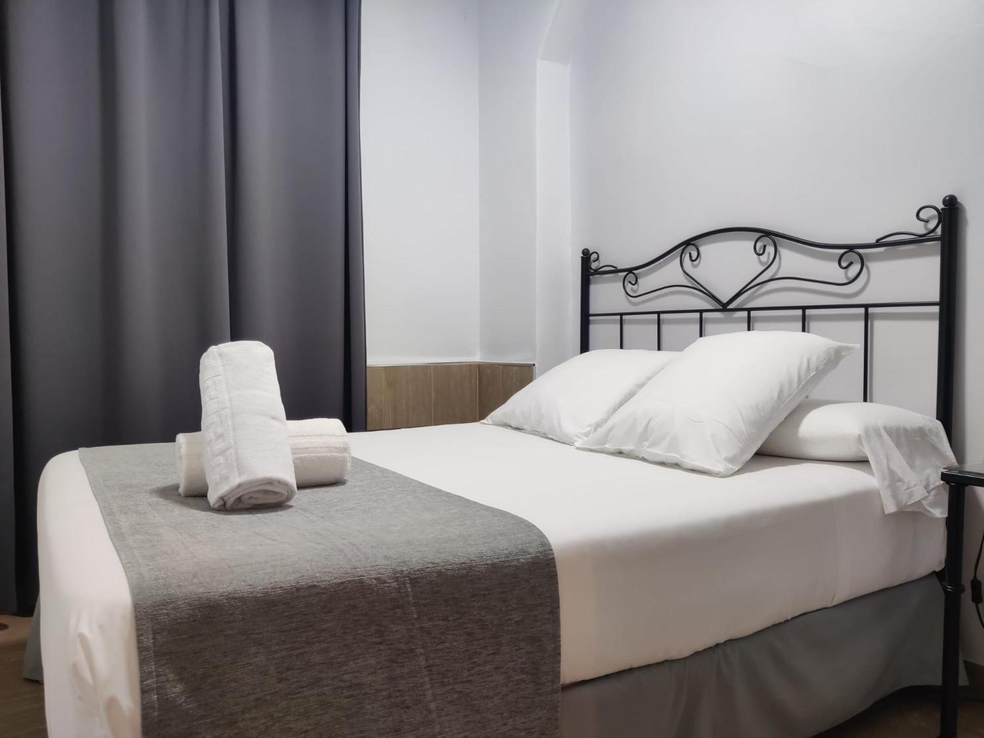 Hotel Hospederia Luis De Gongora Kordoba Zewnętrze zdjęcie